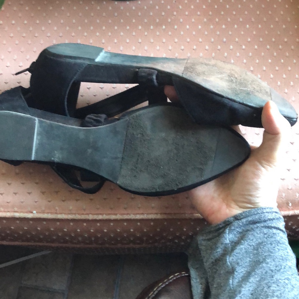 FLATS - Picture 2 of 2